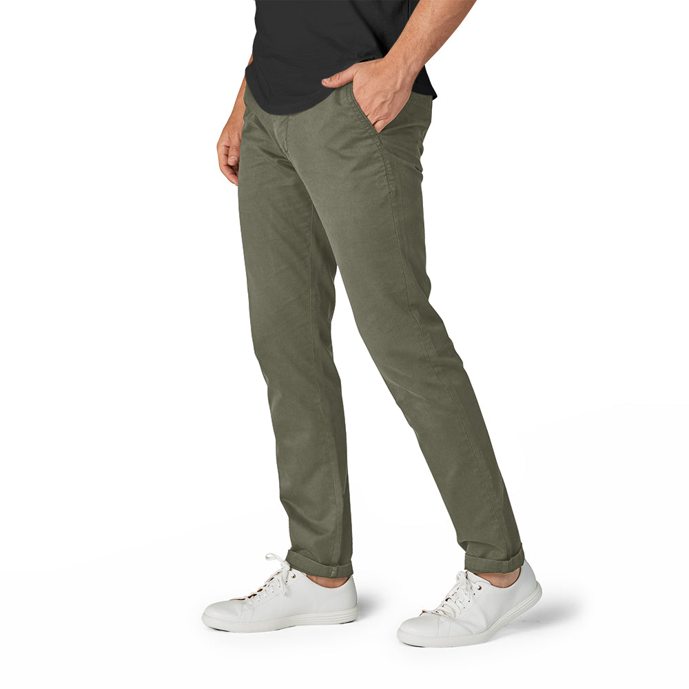 Chino Pants in Camo Olive